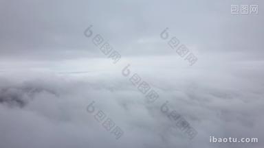 云端云雾缭绕航拍实拍4k